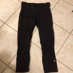 LuLu lemon Crop leggings with pockets